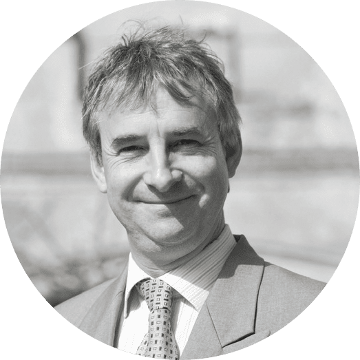 DR ALASTAIR LEAKE